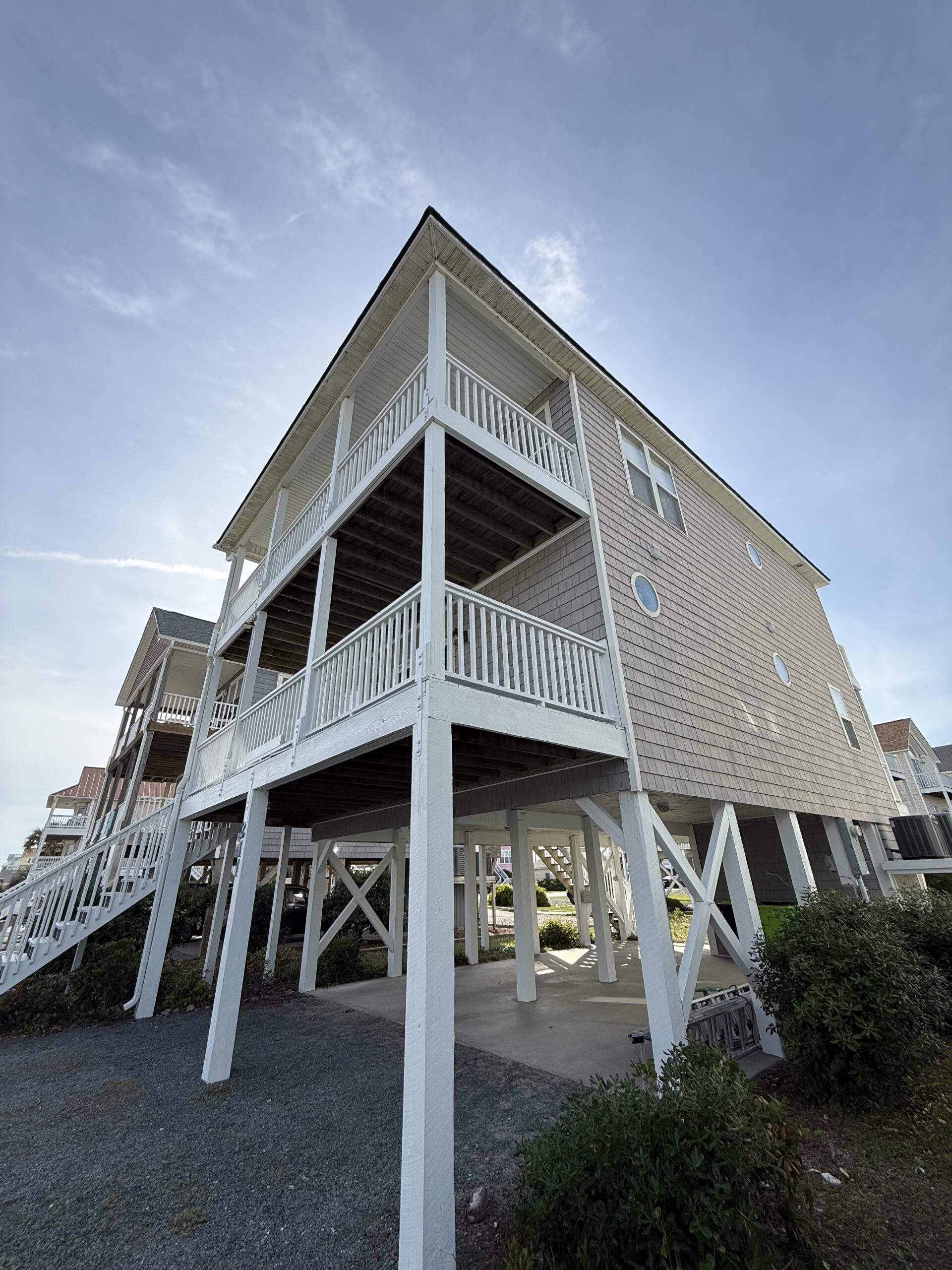 Exterior Residential painting project of beach home in surf city north carolina